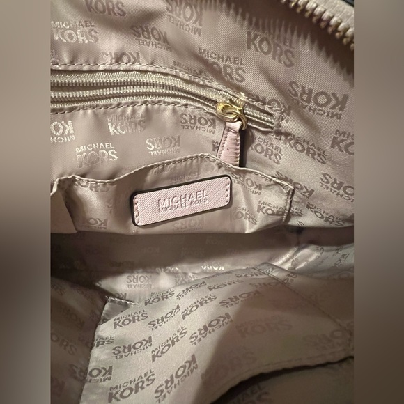 Michael Kors Purse - Picture 5 of 6